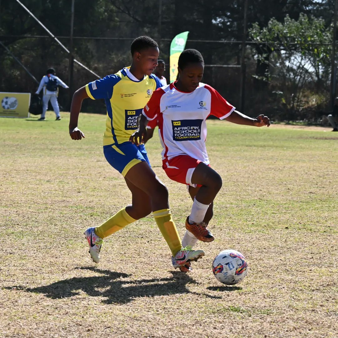 GautengSACR's tweet image. Gauteng teams finish off day 1 of the National Schools Football Championships undefeated with the girls getting their second win against North West through a 3-0 victory and the boys also getting a 3-0 win against Free State.

#schoolsportalive
#NSSC
#InspiringANationOfWinners