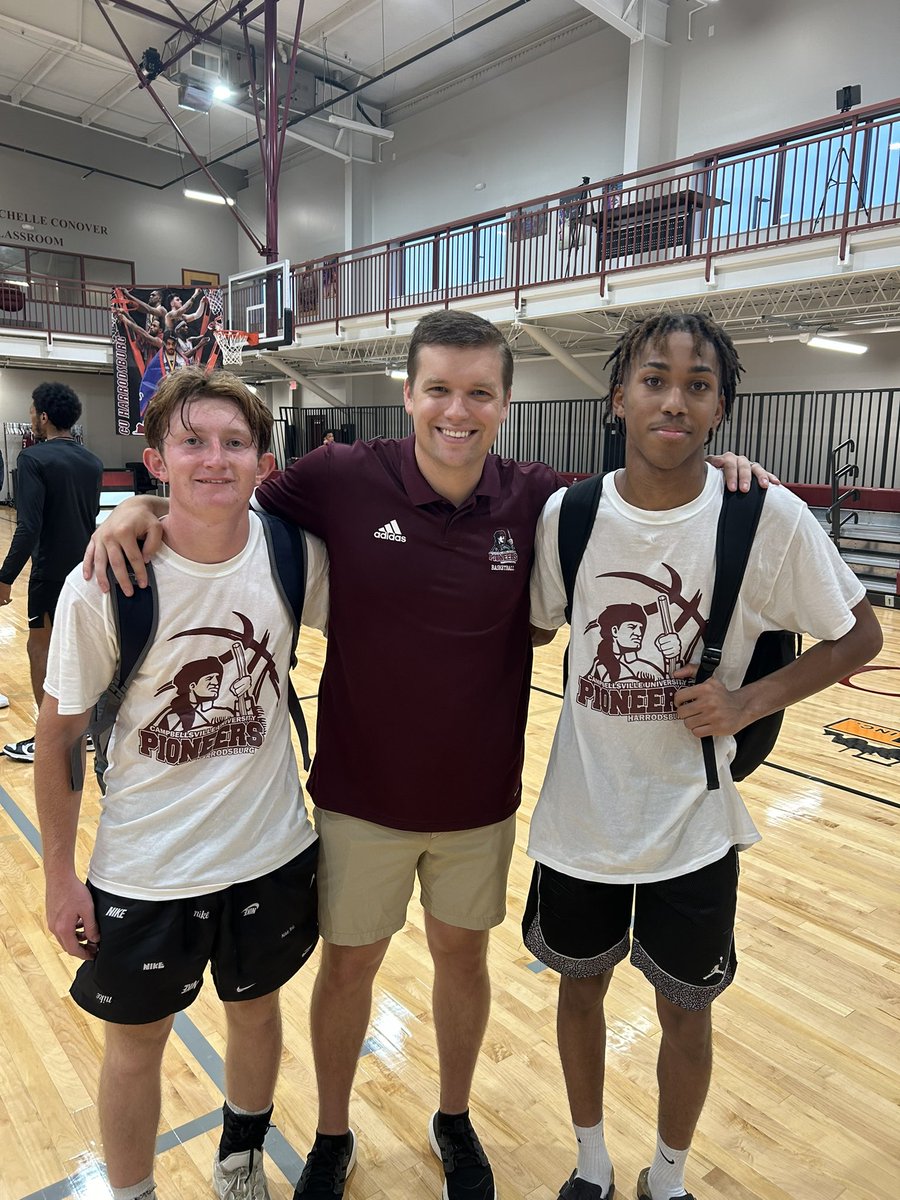 Dallas Bryant (@dallasbr_1) on Twitter photo Thank you <a href="/CoachFreeman15/">Zach Freeman</a> and <a href="/Coach_ACSparrow/">Austin Clay Sparrow</a> for letting me attend your prospect camp yesterday! I had a great time and look forward to seeing you again. Thank you <a href="/CoachFreeman15/">Zach Freeman</a> and <a href="/Coach_ACSparrow/">Austin Clay Sparrow</a> for letting me attend your prospect camp yesterday! I had a great time and look forward to seeing you again.