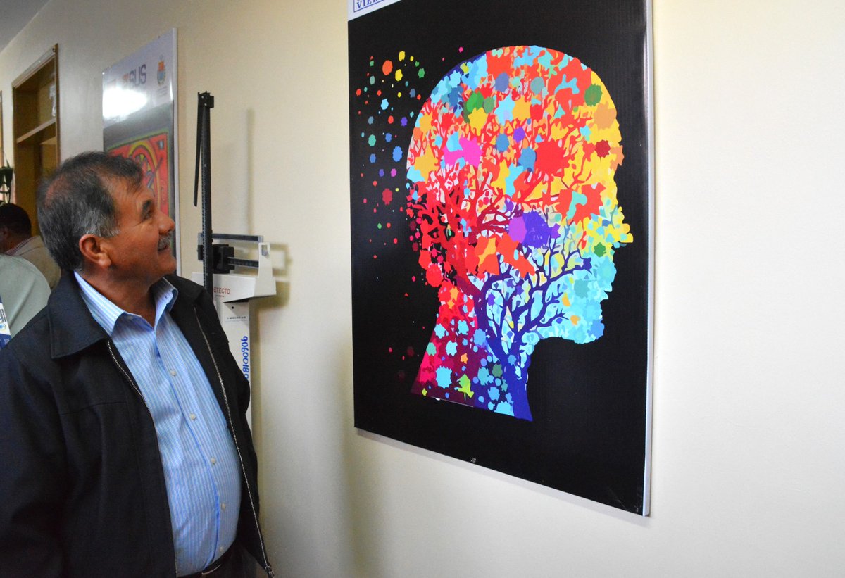 HSanchezOficial's tweet photo. Debemos comprender la salud desde un enfoque integral. Por eso, estamos fortaleciendo el Hospital Viedma,  en áreas como la salud mental, entre otras. ¡Es momento de hablar más de bienestar que de enfermedad! https://t.co/Vn4UryWEFs