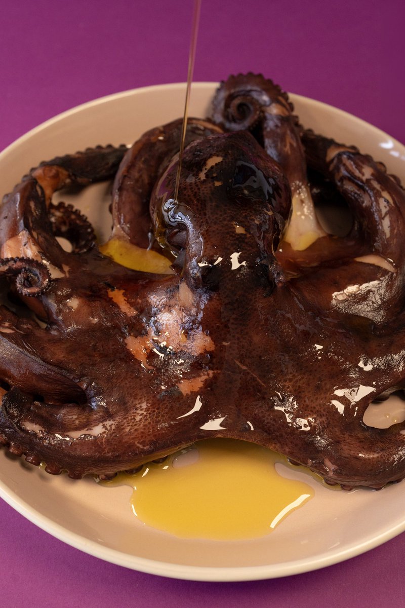 Como nos encanta la fotografía y nos encanta comer, disfrutamos en nuestras sesiones de #fotografiagastronomica #DiseñoGráfico