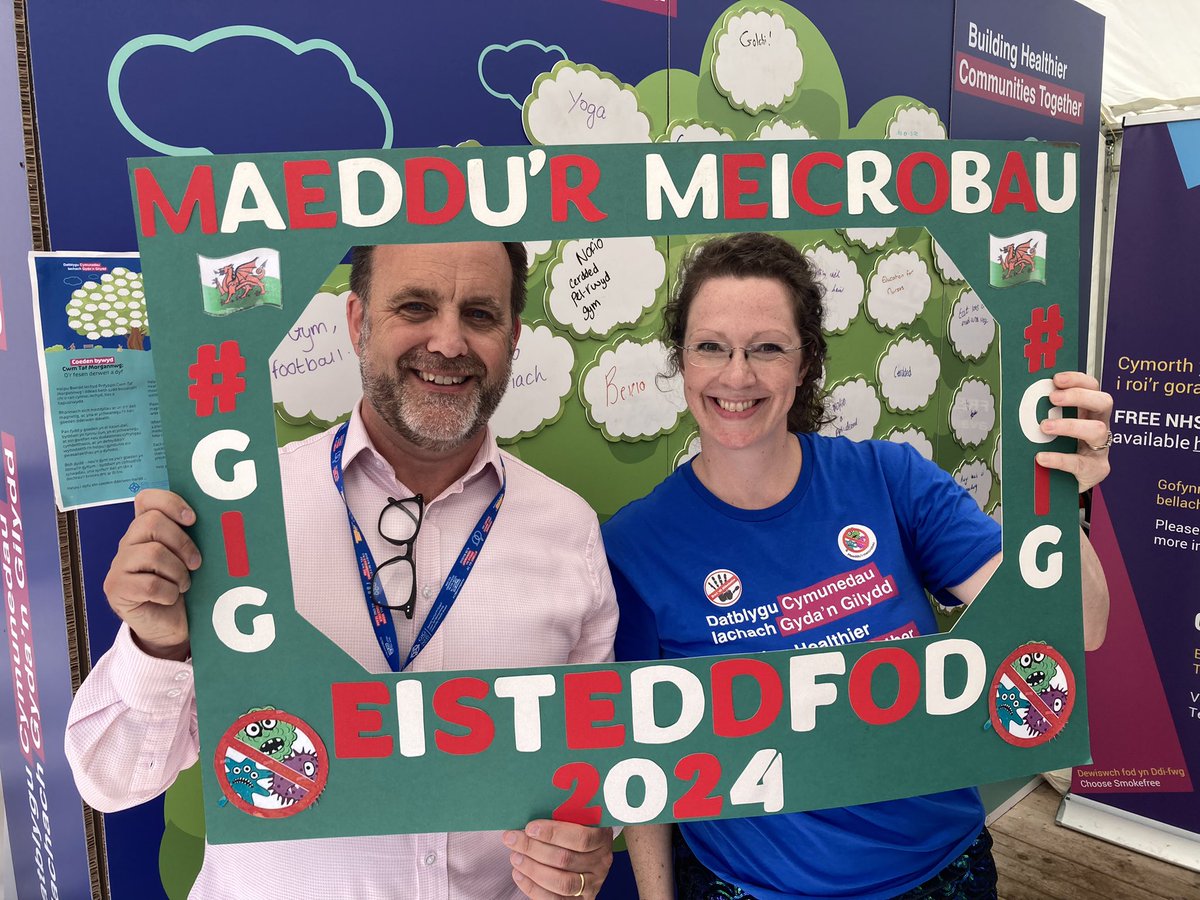 We used <a href="/eBug_UK/">e-Bug</a> at the <a href="/eisteddfod/">eisteddfod</a> to teach youngsters and #welshVIPs about hand hygiene, super sneezes and infection prevention at the <a href="/CwmTafMorgannwg/">Cwm Taf Morgannwg University Health Board</a> stand. Using as much Welsh language &amp; stickers as we could manage! Da iawn, #Pontypridd! @Pauldmears <a href="/MarkDrakeford/">Mark Drakeford 🏴󠁧󠁢󠁷󠁬󠁳󠁿</a> <a href="/AmyJohn89/">Amy John</a>