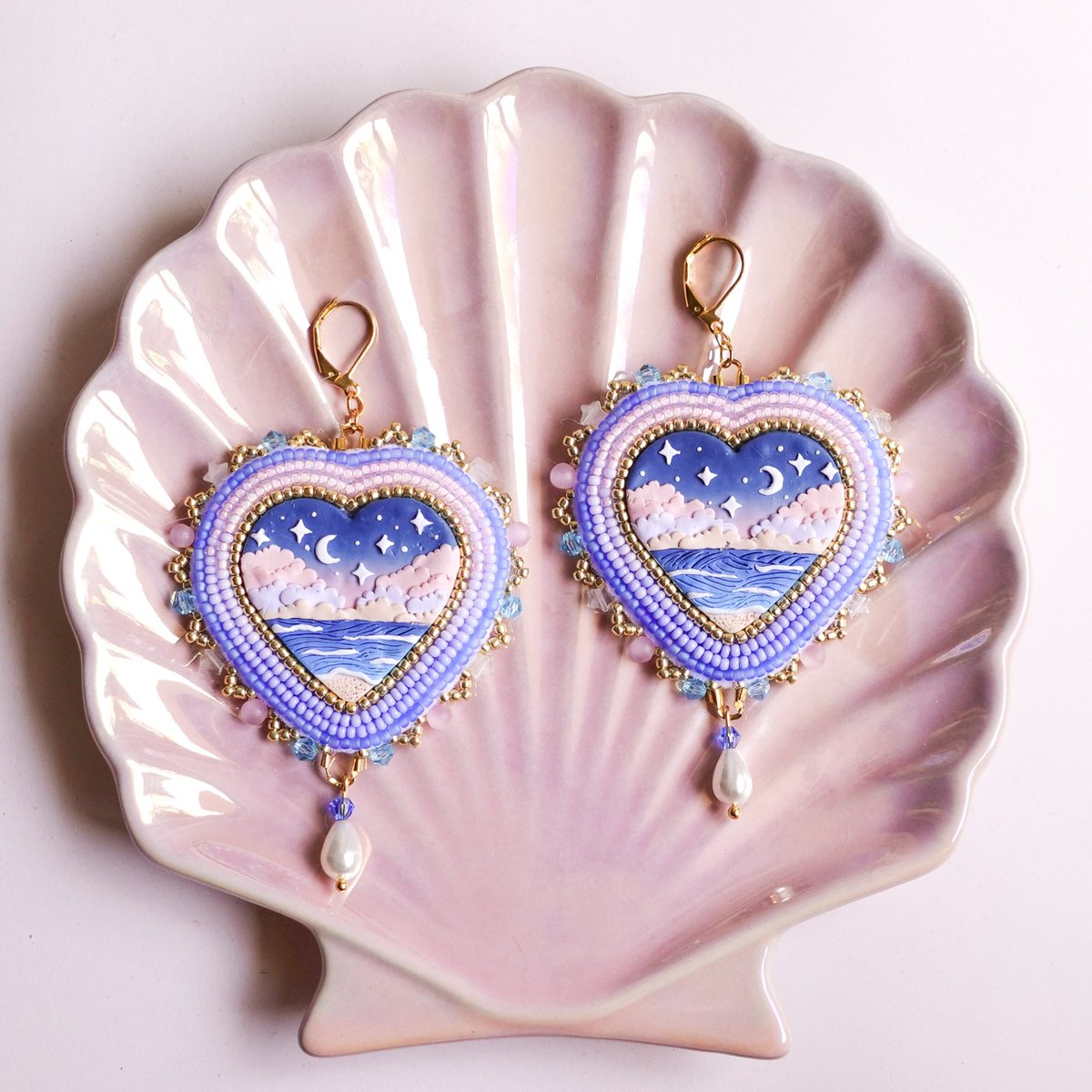 clayandrain's tweet photo. dreamy ocean earrings 🌊💖☁️ https://t.co/1nVArSOF0d