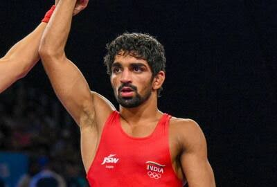 goyalpp's tweet image. India gets Sixth medal in #ParisOlympics
22-year-old Aman Sehrawat won Bronze 🥉 Medal in 57 kg wrestling freestyle. Aman defeated Puerto Rico&apos;s Kedarian Cruz by 13-5 points. Congratulations Aman. 🇮🇳🥉

#Paris2024 #AmanSehrawat