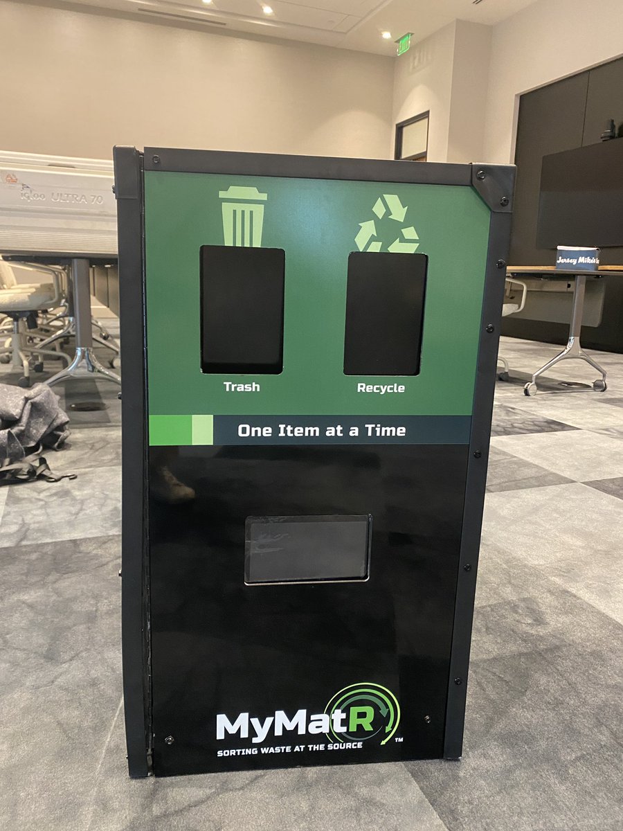 📸 from our Lunch and Learn this Wednesday with local property managers, where we talked about waste management challenges and solutions,  and showcased our new demo unit, the MyMatR Mini! 

#MyMatR #NetZeroWaste #Sustainability