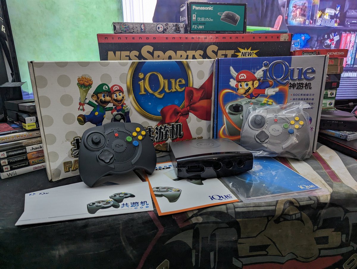 RetroAF_'s tweet photo. Saved the best #mailcall for last. As if I didn't have enough #N64 stuff already.
#Nintendo64 #videogames #retrogaming #GamersUnite #ShareYourGames #Nintendo #iQue https://t.co/41ijBMm8Js