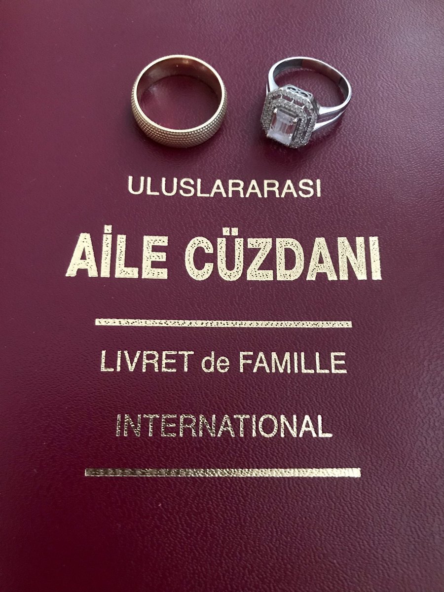 twdipsilalapo's tweet photo. “teslimim artık ben de iki göze
mevlam hayırlar yaza” https://t.co/mC6EzIy2aT