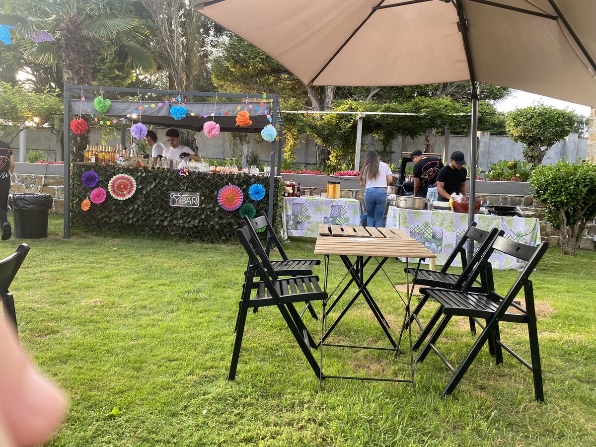 Si Diego organiza una noche mexicana en <a href="/RestRegueiro/">Restaurante Regueiro</a> no hay más remedio que pasarse.