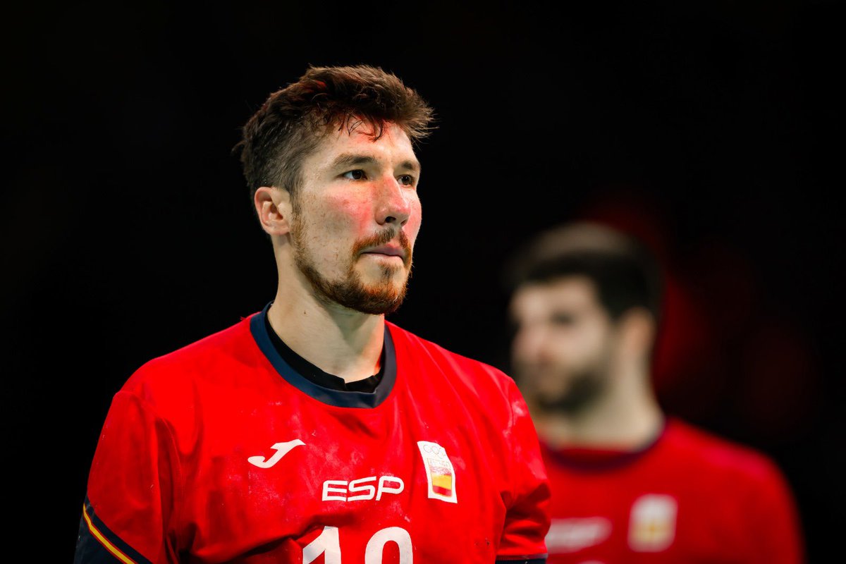 RFEBalonmano tweet media
