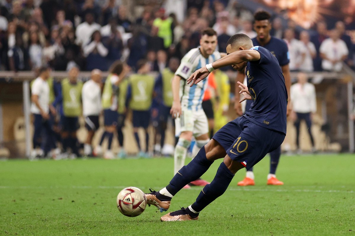 TyCSports's tweet photo. Empatar una final 3-3 de penal y terminar perdiendo. Esto ya se ha visto. https://t.co/pXRvMyd4Nl