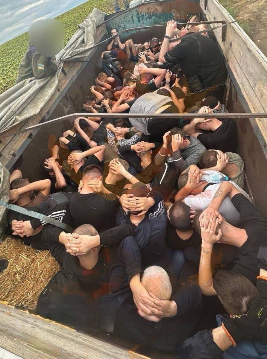 TateTheTalisman's tweet image. Two images everybody who wants to fund the Ukraine war NEEDS to see.

Image 1 - 5 million euros cash in the back of a car stolen by a corrupt official.

Image 2 - the “soldiers” needed to use the weapons we send caught trying to escape the country and flee to Moldova.

Send money…