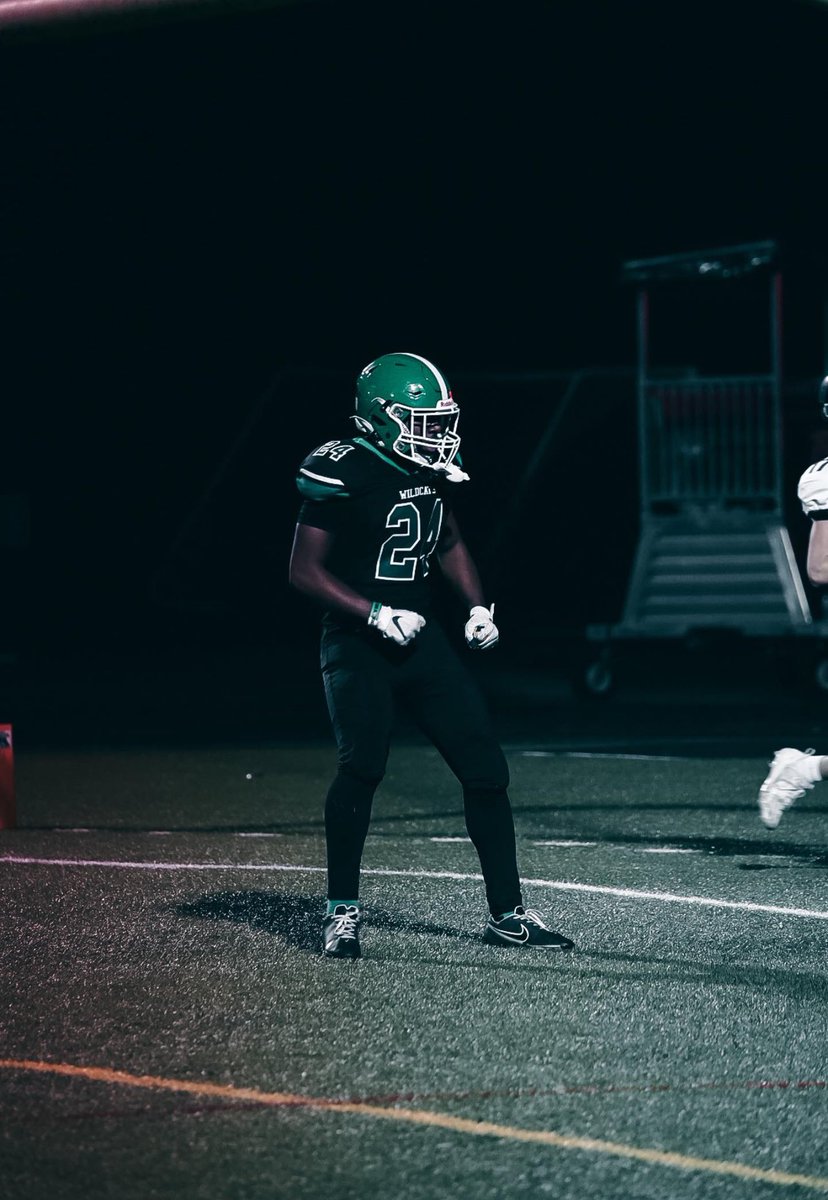 EthanLocker's tweet photo. 2025 Still looking for an opportunity 
5’11 
203lbs
RB/H-Back/LB
Arundel High School https://t.co/iF5lH96dq6