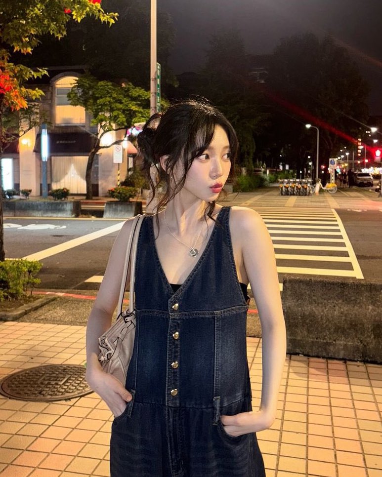 ︎︎𐙚 (@cyrkrn) on Twitter photo 