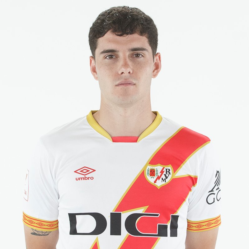 El héroe de la final es del Rayo. En principio era uno de los cuatro descartes para los Juegos en el equipo de fútbol. Durante el torneo solo ha jugado 2 minutos... y en la prórroga ha marcado los dos goles que dan la medalla de oro.

La magia del espíritu olímpico 🥇