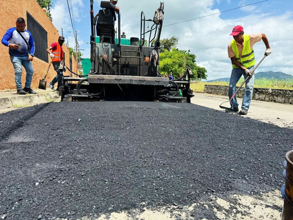 #SEPA🔴Plan Ciudad continúa desplegado a lo largo y ancho del municipio Juan Germán Roscio

Más información ⬇️
👁 tinyurl.com/447uz55z

#Guárico
#PuebloSonrienteYEnPaz 🇻🇪
#GuáricoProduce