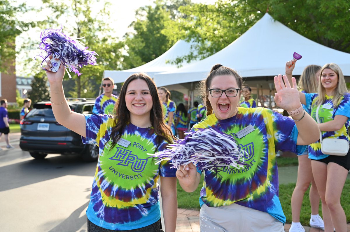HighPointU's tweet photo. It's time to get excited because #HPUMoveIn officially begins in ONE WEEK! Who's ready for the best year yet?! ๐ ๐
#HPU365 #CollegeMoveIn https://t.co/QNITcMQ5IJ
