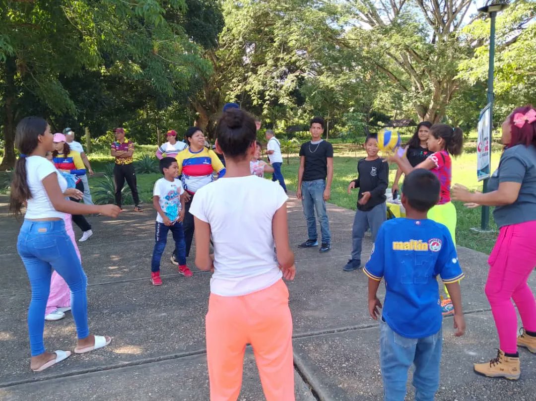 PLAN VACACIONAL  COMUNITARIO DE LA PATRIA  MOSTACHO FEST 2024

En el municipio Tucupita en Delta Amacuro el Movimiento por la Paz y la Vida está garantizando junto al equipo de la mesa del Buen Vivir las actividades recreativas y deportivas. 

#HastaProntoX