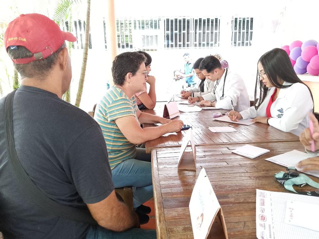 #DeInterés‼️ Habitantes de Roscio recibieron atención médica a través de las Grandes Misiones

Más información ⬇️
👁 tinyurl.com/29m4a2d7

#Guárico
#PuebloSonrienteYEnPaz 🇻🇪
#GuáricoProduce