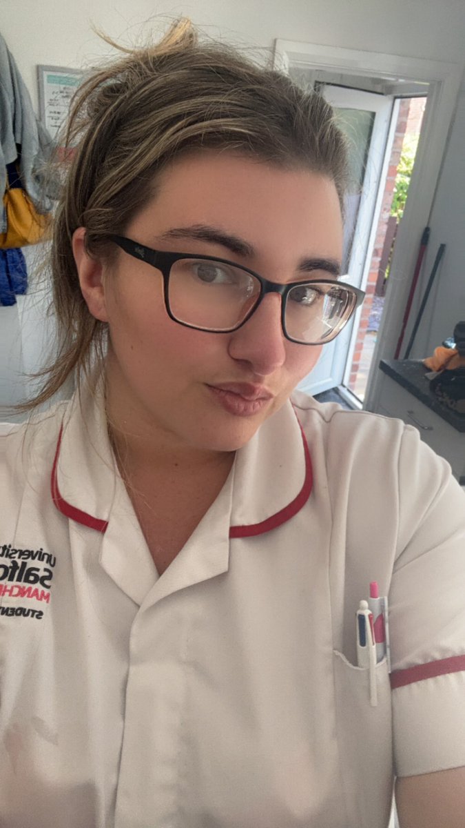 KerryTaylorRN's tweet photo. 3 long years in the making and it’s done! 1st class honours degree 2300 hours of practice ✅ Scrub Nurse Taylor @SalfordUni https://t.co/RfeMpgxSes