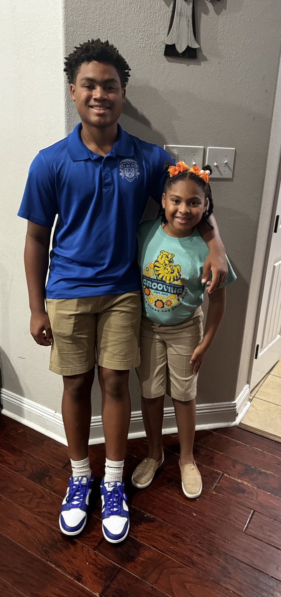 DaShow23's tweet photo. Ready for the school year! #lrca #lrch #educators https://t.co/MzPPh4kMPV