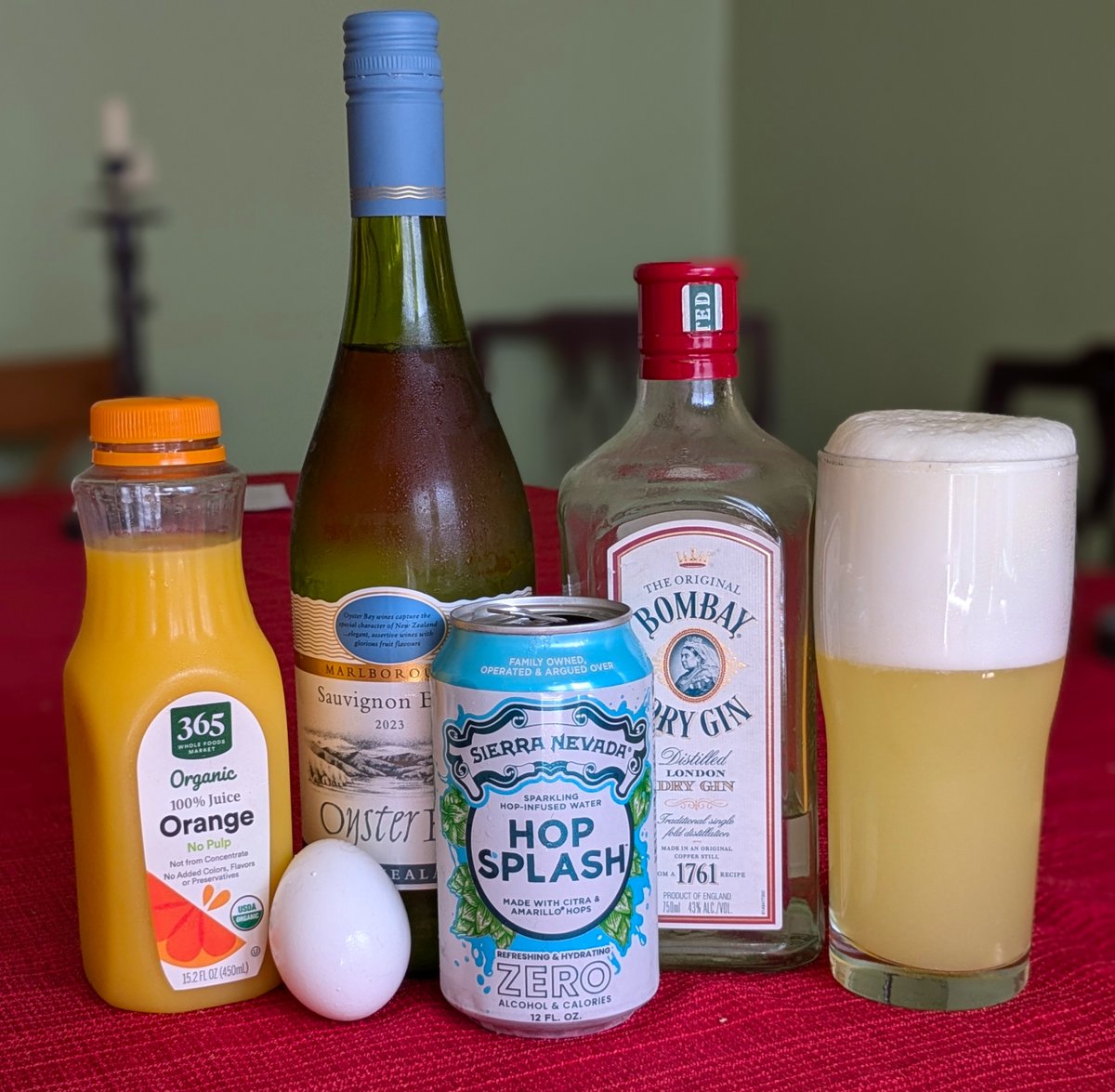 New Post: I don't drink many cocktails... they are just often too sweet or boozy for me. So I invented four cocktails inspired by some of my favorite beer styles: Hazy IPA, Rye Barrel Barleywine, Flemish Red, and Coffee Stout. Recipes and tasting notes: themadfermentationist.com/2024/08/invent…