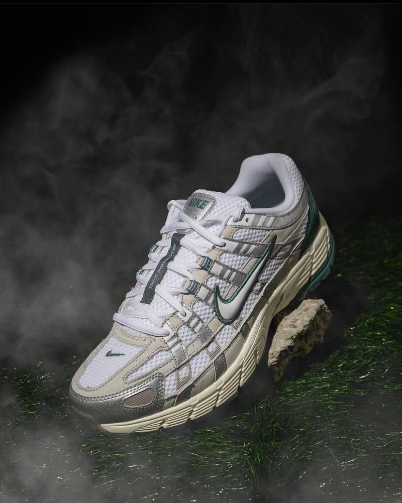 KicksFinder's tweet photo. Ad: SELECT SIZES via CNCPTS
Nike P-6000 PRM "Metallic Silver/Bicoastal"
$120 + Shipping

>> https://t.co/mSLBLKeSUc https://t.co/dhL0GWvORC