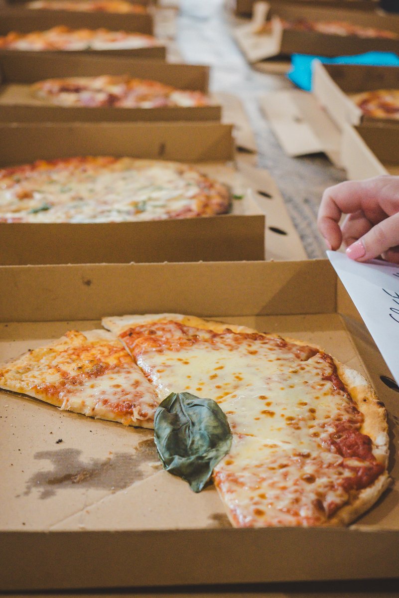 EposNow's tweet photo. What's better than pizza? 🍕 Pizza and insights from our Partnerships team at yesterday’s networking event!

We shared:
👉 Epos Now's values
🤖 New AI: Sidekick
💻 Hardware updates
🚀 Future plans

Big thanks to all who joined! Missed it? Watch for the next one! 👀

#Networking #Innovation #AI