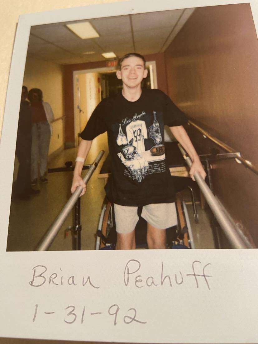 BrianPeahuff's tweet photo. On the morning of the car accident (33years ago today), I grabbed some Swiss Rolls  and a cup of milk on the way out of the door to eat in the car on the way to work at Sears. It was good.
I think I'll have some Swiss Rolls sometime today. Today is a good day, and I am blessed! https://t.co/RrpuJdmyjv