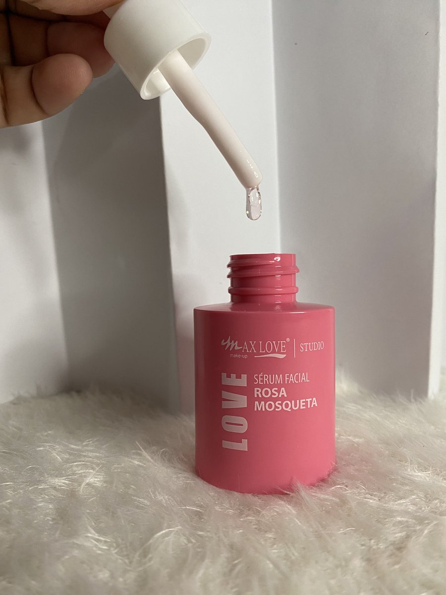 MariolaMakes's tweet photo. Sérum Facial Rosa Mosqueta Max love

Benefícios
-Combate o envelhecimento
-Hidratação do Rosto
-Combate Rugas e linhas de Expressão
-Brilho da Pele
-Combate pequenas cicatrizes
-Clareia a Pele
-Ótimo bactericida
-Combate a Acne https://t.co/psobGBRN5w