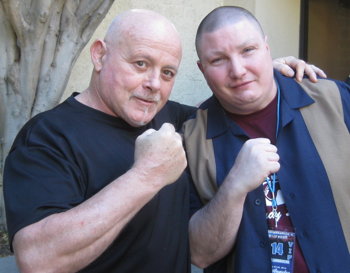chrislandroche's tweet image. rip kevin sullivan
amazing hof wrestler, wrestling legend, and a great guy! meet him twice and he was alway so nice!
photo- l.a. wrestlereunion
#taskmaster #kevinsullivan #riptaskmaster #wcw #ecw #wwe #dungeonofdoom #wrestlecon #wrestlereunion #wrestling
