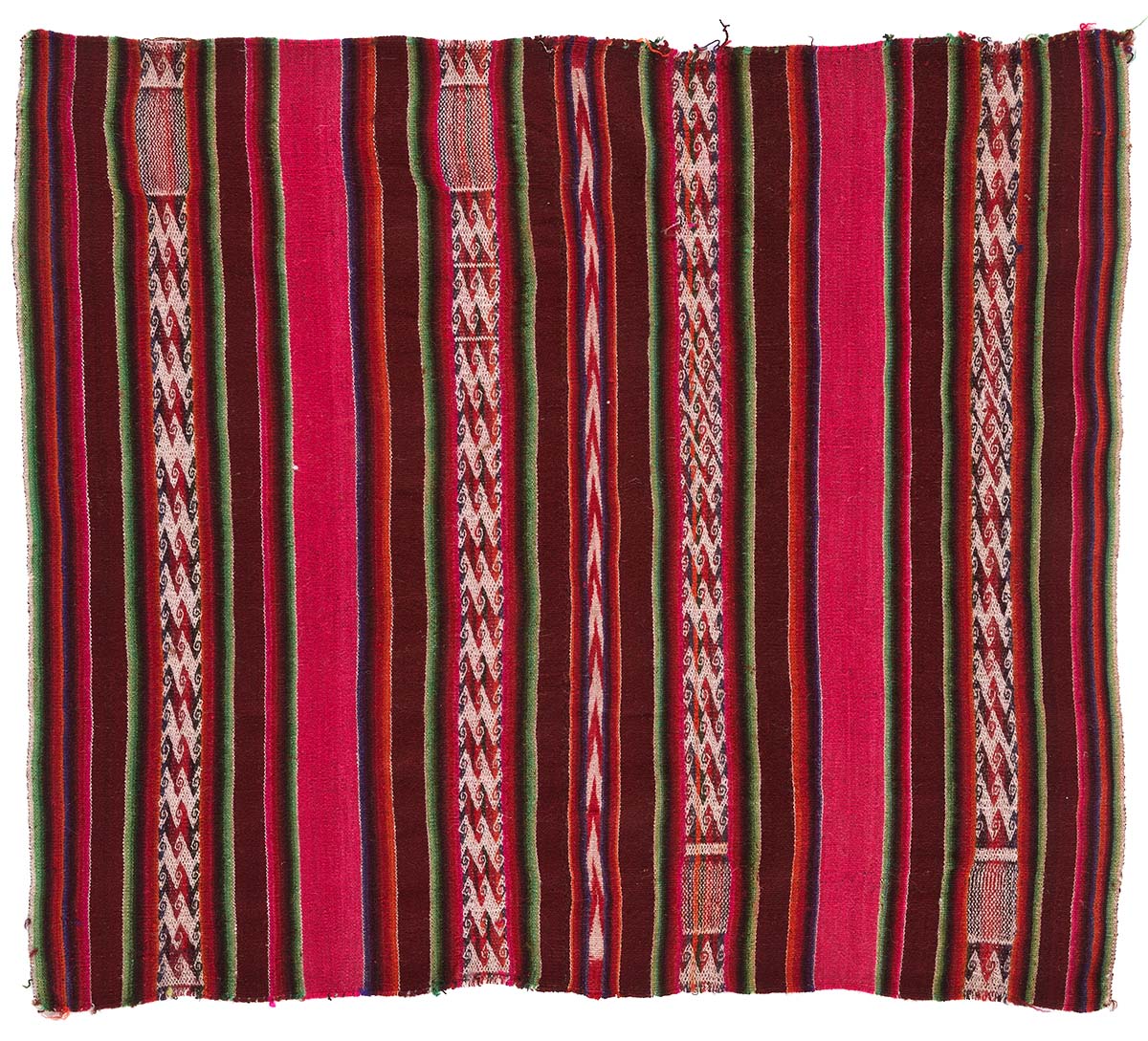 In Bolivia, Indigenous women use vibrant carrying cloths for everything from cradling babies to hauling market goods. Tied into a pouch and worn slung across the chest, these cloths blend beauty and practicality. #FabricFriday