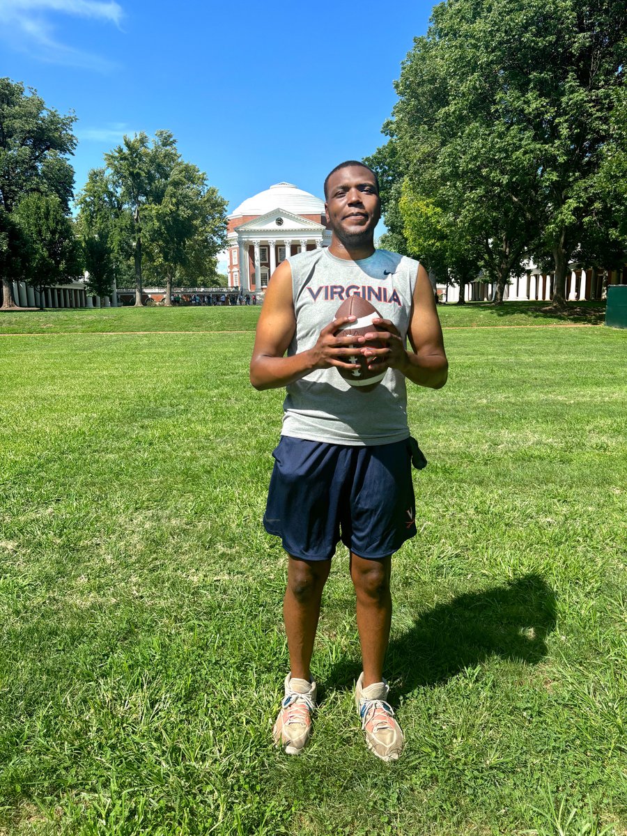 Lightweight breathability, even on the hottest days. That’s why we’re obsessed with these Virgina Dri-FIT tees. Check out our website for even more styles and, as always, #GoHoos