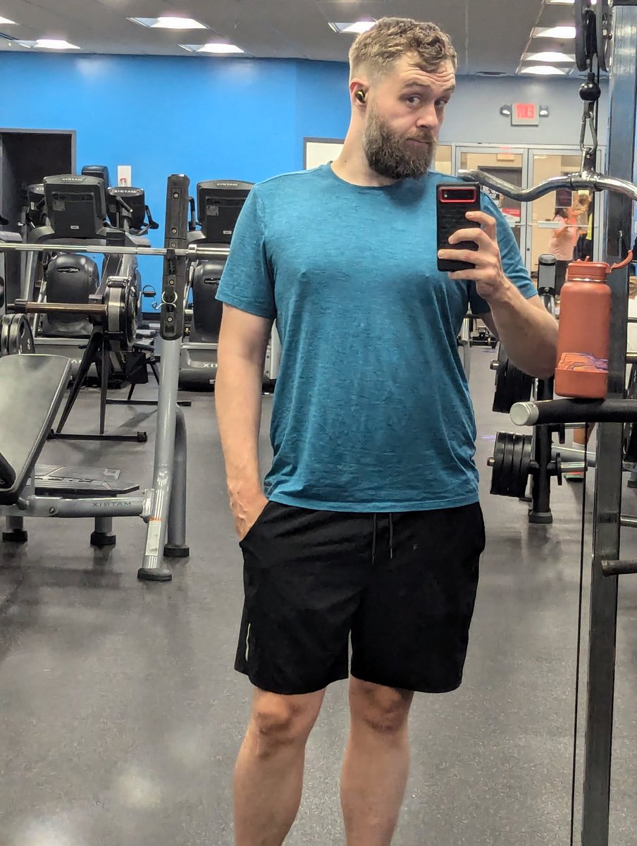 TorimXiv's tweet photo. I may not feel like I've made verh much progress on my body but at least I have a cute face ig https://t.co/GNWndEQXA0