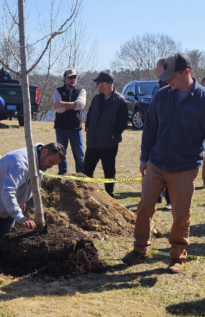 BillericaEcDev's tweet photo. Looking to beautify your Billerica home? PARTERRE is here to help learn more about their services in our July Newsletter! @parterregardenservices and @parterre_ecological #parterregardenservices #Billerica https://t.co/v14XMJB3lQ