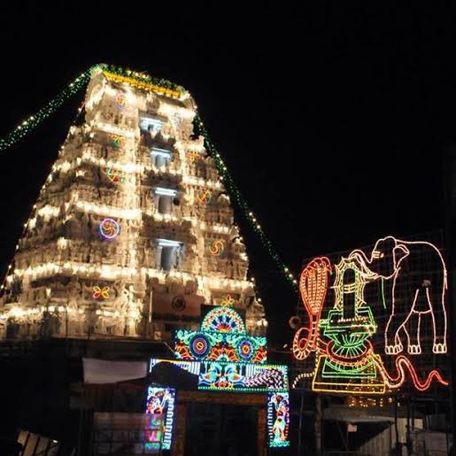 Sri Kalahasti is a temple town in the Chittoor district of AP, India, known for the Sri Kalahasteeswara Swamy Temple. 

The temple is associated with a story where a spider, an elephant, and a snake achieved liberation (mukti) through their deep devotion at the temple.

The Story