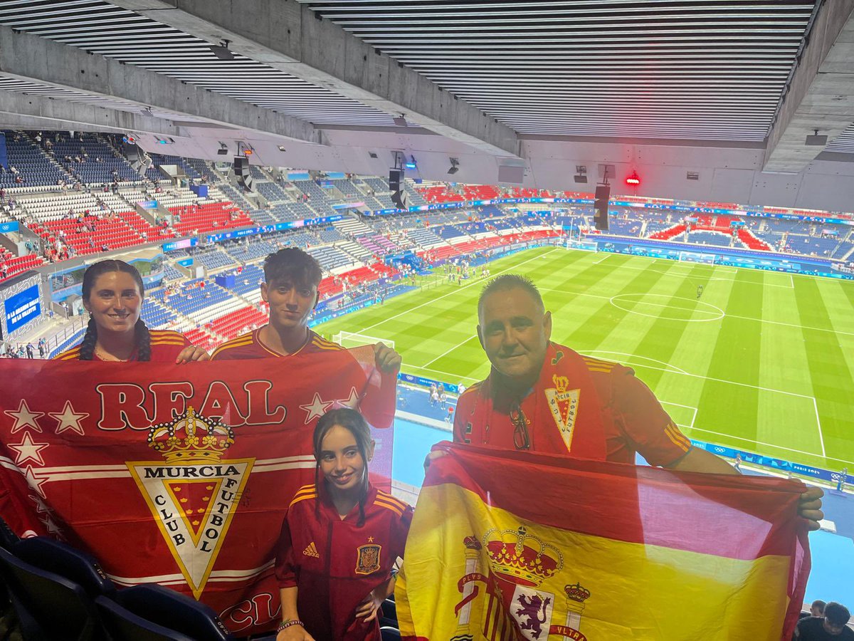 ivivancos's tweet photo. Vamos España !! 🇪🇸 a por el oro. 
@realmurciacfsad en la final olimpica !! https://t.co/GdCo4zjAjg