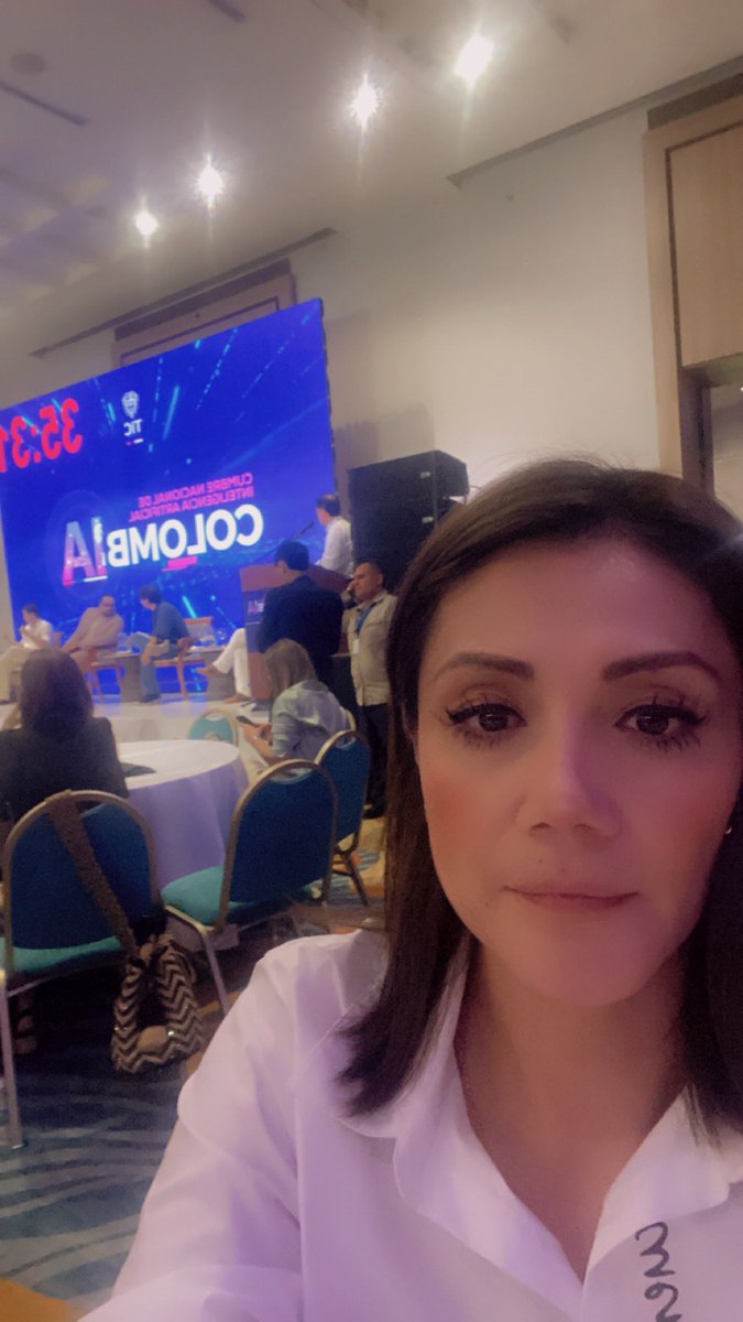 patyparrasua tweet media