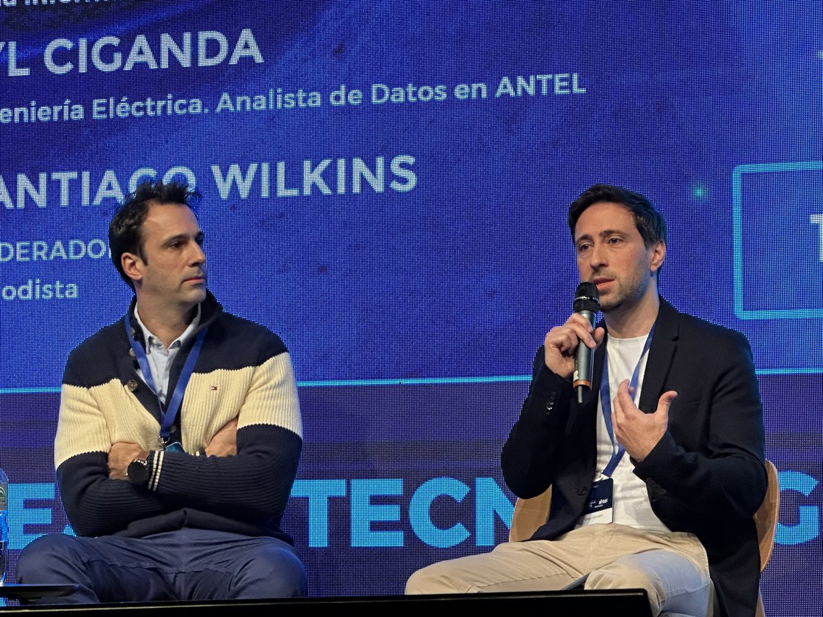 Antel (@anteldetodos) on Twitter photo Ahora en el Main Stage de <a href="/campuspartyuy/">Campus Party Uruguay</a>. Innovando sin límites: La tecnología como motor del cambio. Alejandro Reyna, Diego Lanzaro, Lyl Ciganda, Romina Negri, Santiago Rodriguez Monza de Antel. Ahora en el Main Stage de <a href="/campuspartyuy/">Campus Party Uruguay</a>. Innovando sin límites: La tecnología como motor del cambio. Alejandro Reyna, Diego Lanzaro, Lyl Ciganda, Romina Negri, Santiago Rodriguez Monza de Antel.