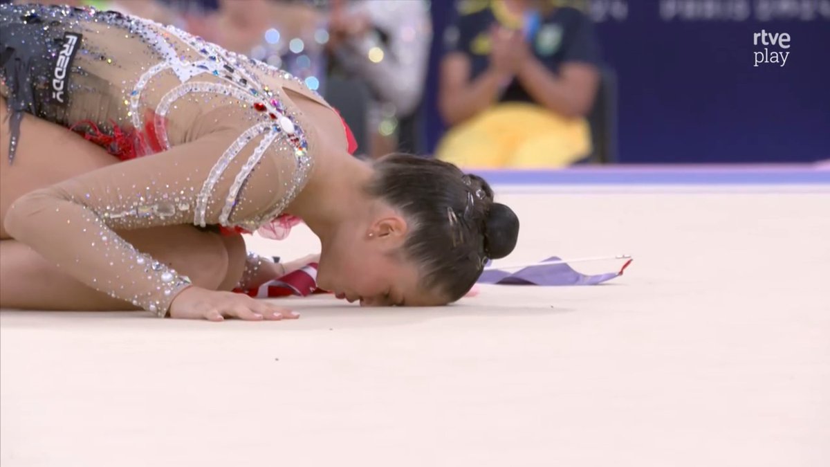 ESRitmica tweet media