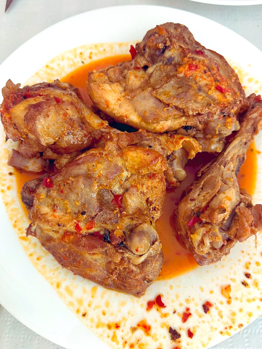 U_Explorers's tweet image. 🇮🇨 Pollo al salmorejo en el #Guachinche Casa Estela.