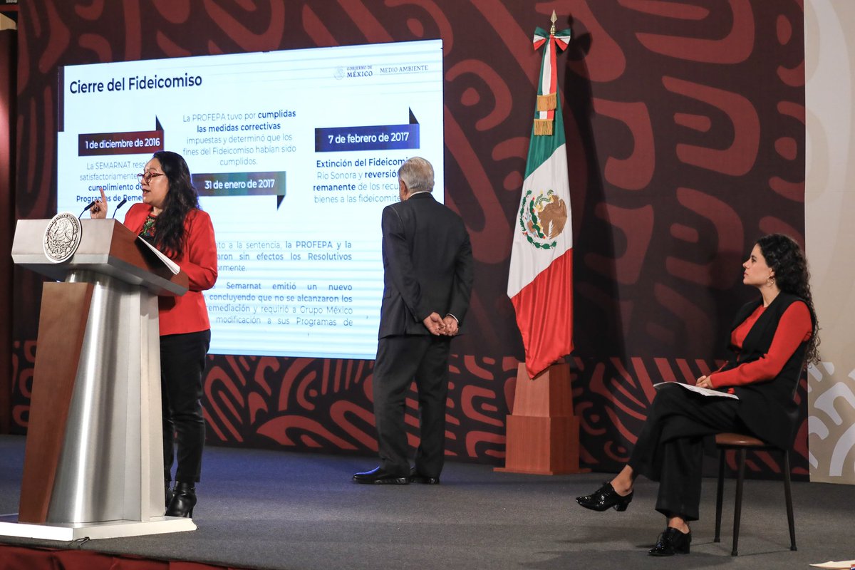 Mary_Luisa_AG's tweet photo. A 10 años del peor derrame de la minería metálica en México, el del río Sonora, presentamos en la conferencia del presidente @lopezobrador_ las acciones realizadas para garantizar a las comunidades sonorenses justicia socioambiental. 

A partir del Dictamen Diagnóstico Ambiental pudimos evaluar el camino a seguir para que estas comunidades puedan tener justicia. 

Aquí lo pueden consultar: https://t.co/mmWBBdLVLP