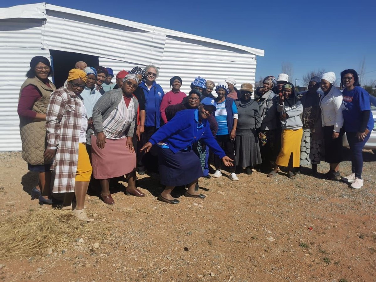 DA_NCape's tweet photo. ๐งขThe DA's strong women rise on their own strengths, not for themselves but for the people whom the DA serves.
Cllrs Liza Louw and Lemfvia Van Niekerk hosted a #Women's Day event in #Dougals.
#DAatWork https://t.co/NWl0PdYKTE