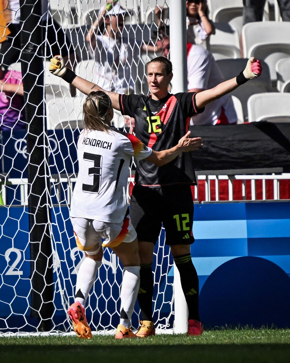 brfootball's tweet photo. 33-year-old Ann-Katrin Berger waited years to become Germany’s first-choice keeper. She made the most of her chance in the Olympics. 

In the quarterfinals, she saved two penalties in the shootout against Canada and stepped up to score the winner. 

In the bronze-medal match, she came up big again, saving Alexia Putellas’ penalty in the eighth minute of stoppage time. 

Germany’s hero 🧤