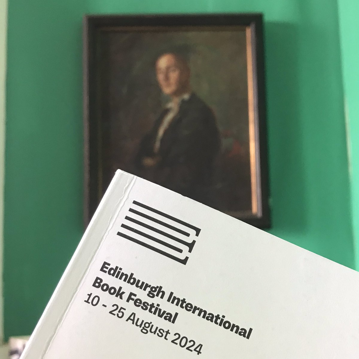 Grant Morrison tweet media