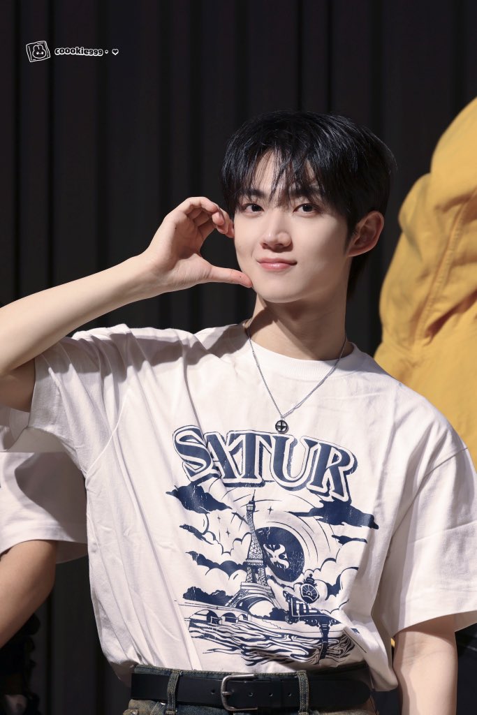 coookie999's tweet photo. 🎉🎂🐰🎂🎉
𝔀𝓲��𝓱 𝔂𝓸𝓾 𝓪𝓵𝓵 𝓽𝓱𝓮 𝓫𝓮𝓼𝓽
#형섭 #HYEONGSEOP #ヒョンソプ
#HAPPY_HYEONGSEOP_DAY
#iE의계절_형섭이라는_여름
#템페스트 #TEMPEST https://t.co/PMPbEGV7xe