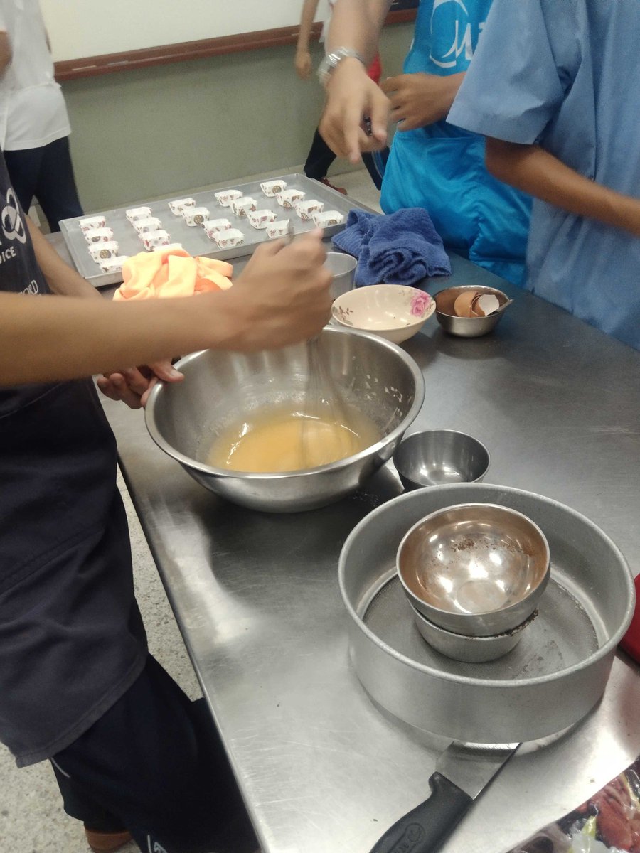 เด้กโรงแรมม.5ปีนี้ได้ทำอะไร: