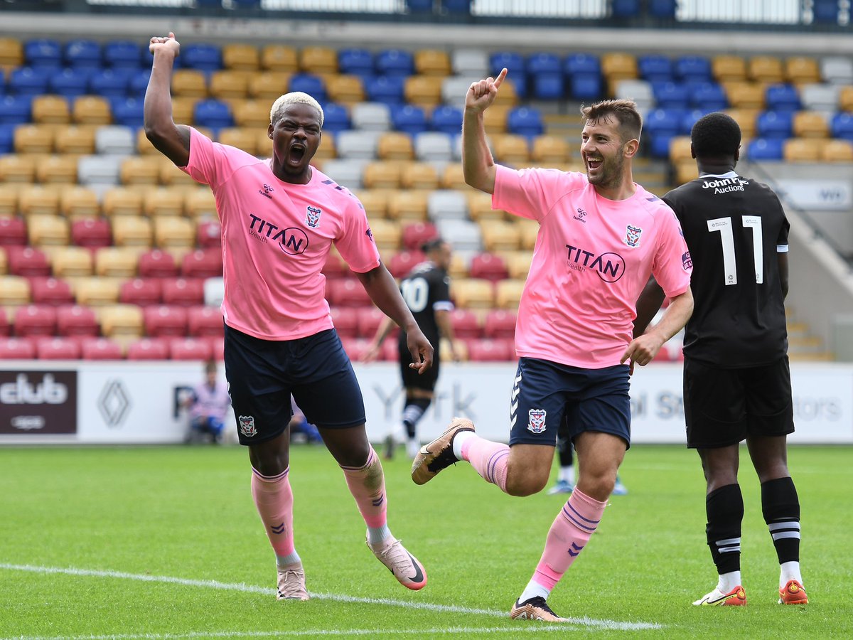 Less than 24 hours to go until the new season starts!

Score predictions? #ycfc 

📸@tom_poole_87