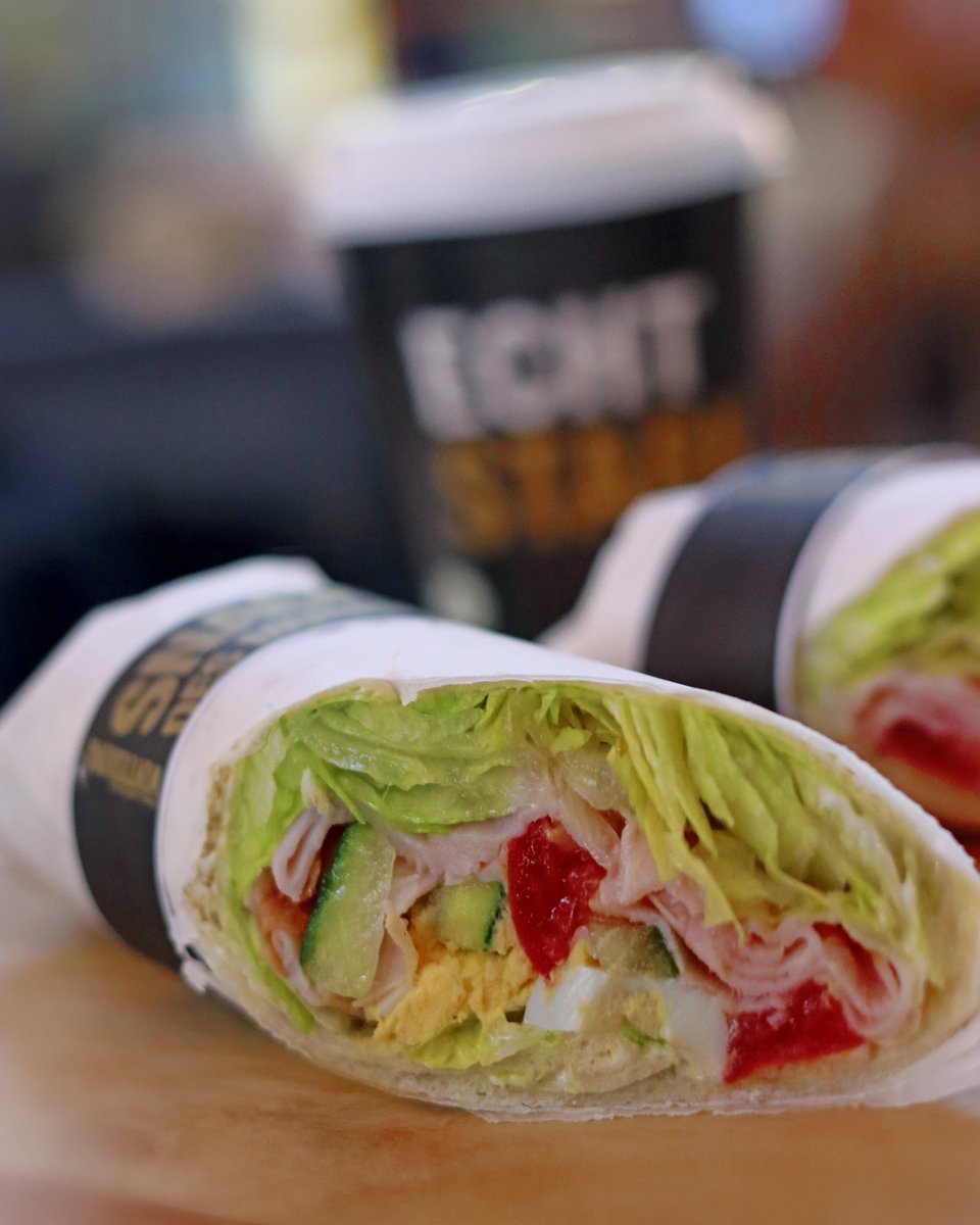 wintering_de's tweet photo. Der Snack des Monats im August: Unser Puten-Wrap!

Den locker-leichten Wrap mit frischer Pute, knackigem Salat, grüner Gurke, Ei und frischen Tomaten gibt es noch bis Ende des Monats für nur € 3,40 und »to go« im Set mit einem Heißgetränk ☕ für nur € 5,40.

#SnackDesMonats https://t.co/8g84EvOmjh