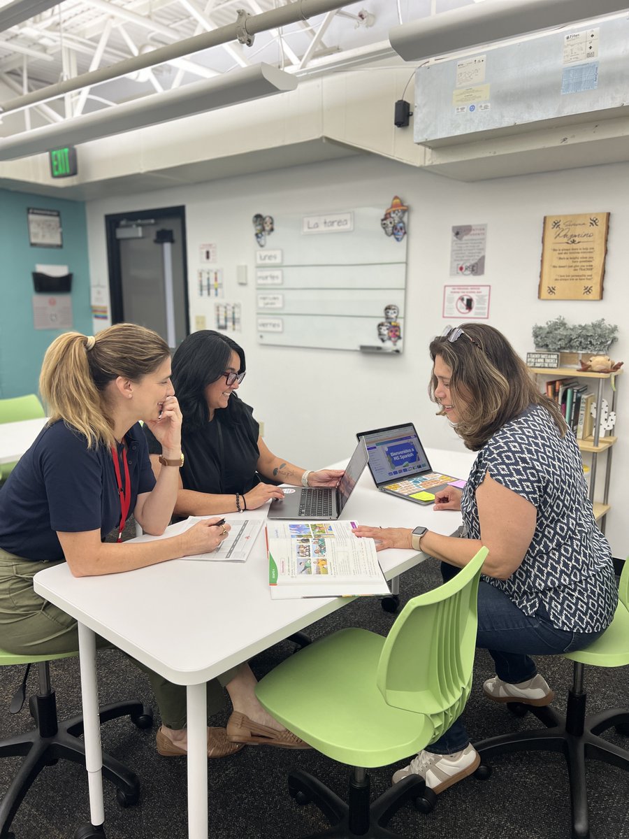lhpsnews's tweet image. Our faculty and staff are hard at work prepping for the return of our students. We can't wait to see everyone back on campus!

#LHP #LakeHighlandPrep #HighlanderHighlights