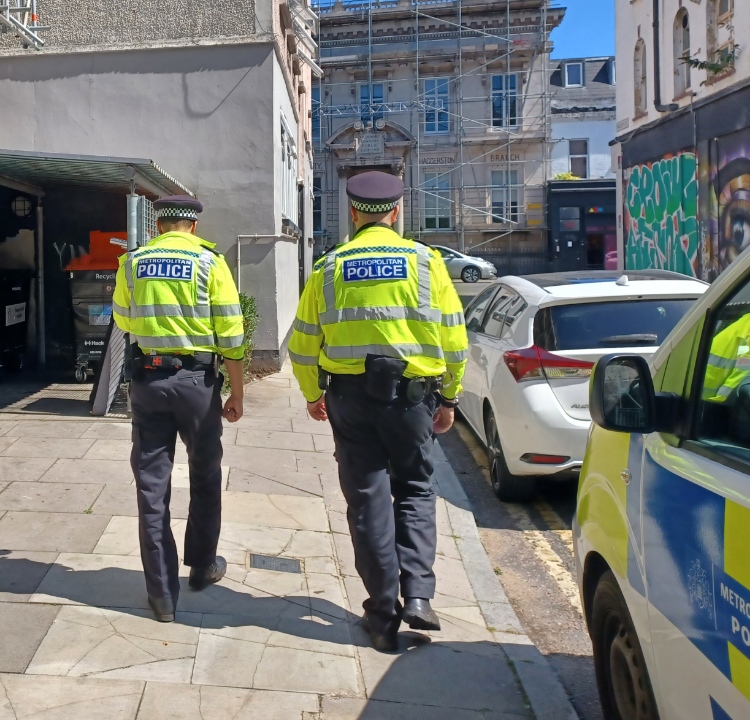 Hackney Police tweet media