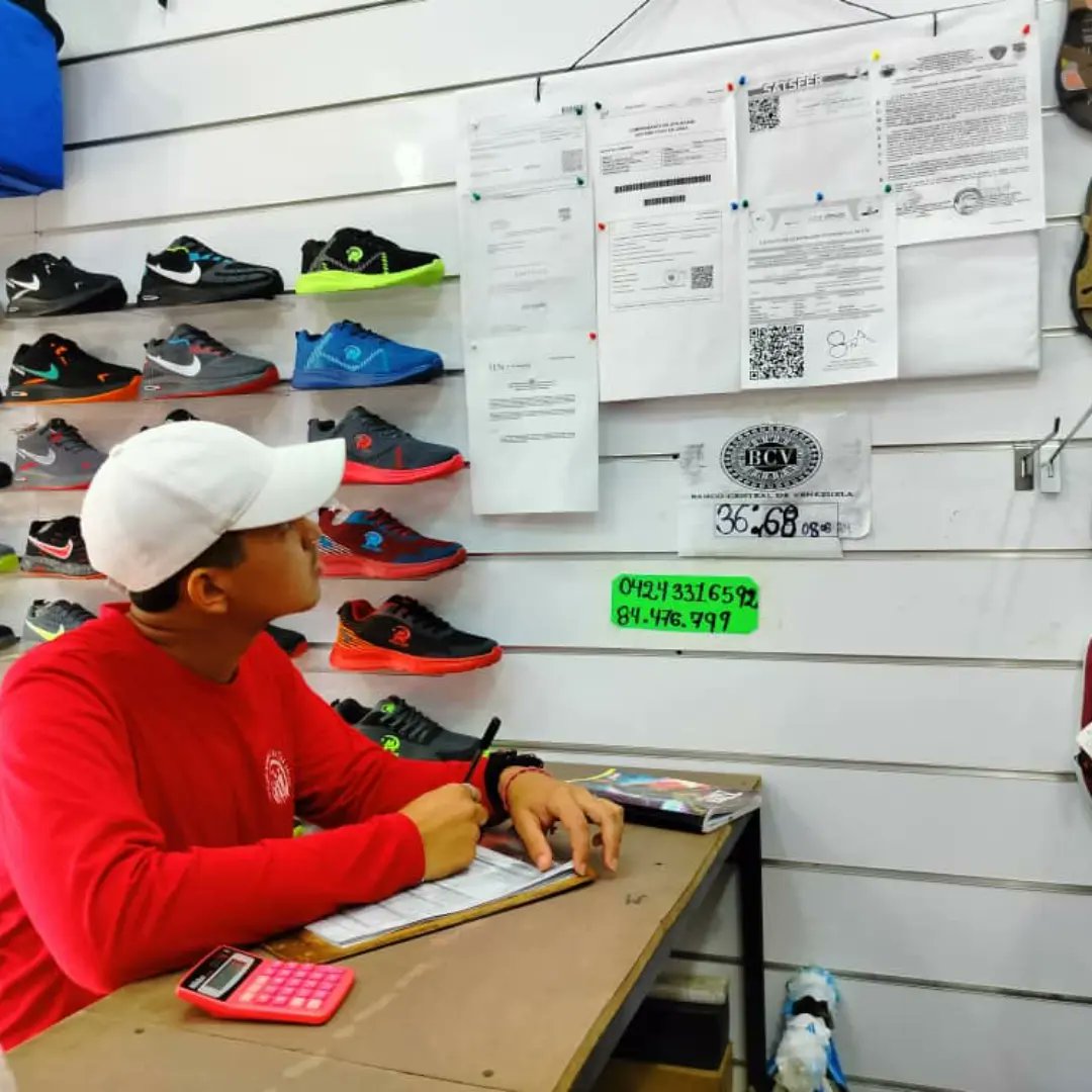 #09Ago | 🇻🇪  La <a href="/oasanfdo/">Ofic Adm Apure</a> realiza visita a empleadores para la Difusión de la Importancia del Cumplimiento de la Providencia 003 al Sector Público y Privado.
#HastaProntoX
#PorUnSeguroMasSocial❤️
<a href="/Somosivss/">Instituto Venezolano de los Seguros Sociales</a>
<a href="/MagaGutierrezV/">Magaly Gutiérrez Viña</a>
<a href="/NicolasMaduro/">Nicolás Maduro</a>
<a href="/eduardopiate2/">eduardo piñate</a>